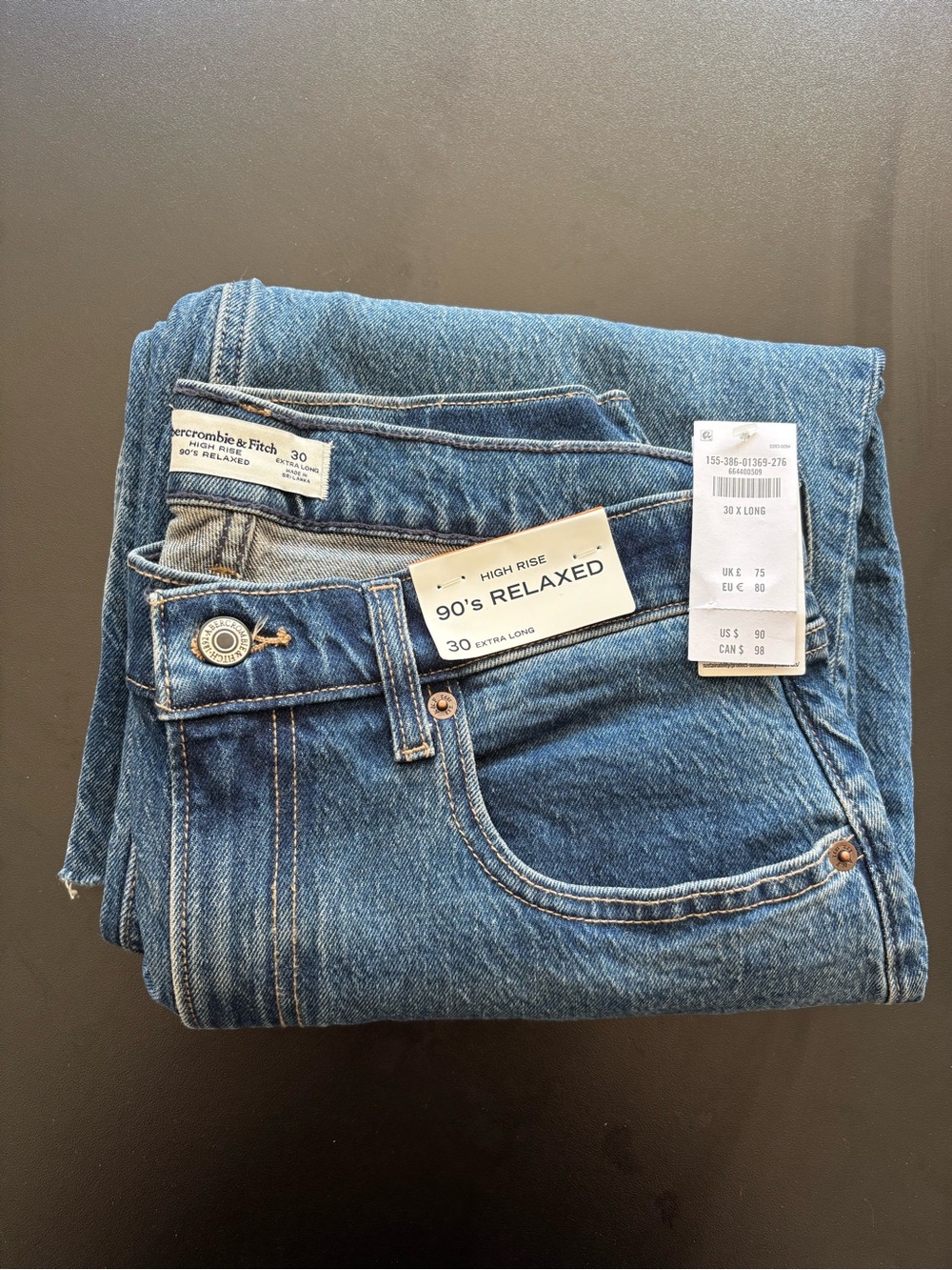 NWT Abercrombie High Rise 90s Relaxed Raw Hem Jean